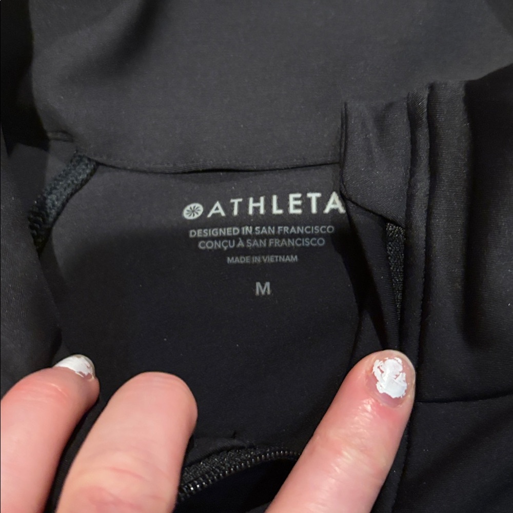 NWT women’s athelta black interval half zip medium jacket medium - Picture 3 of 4